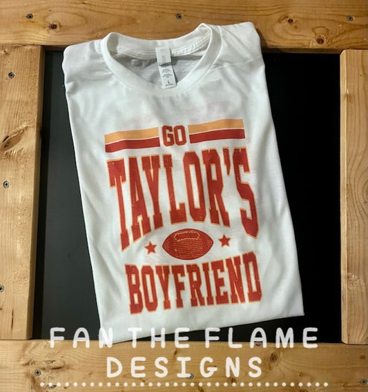 Go Taylor’s Boyfriend tee/sweatshirt