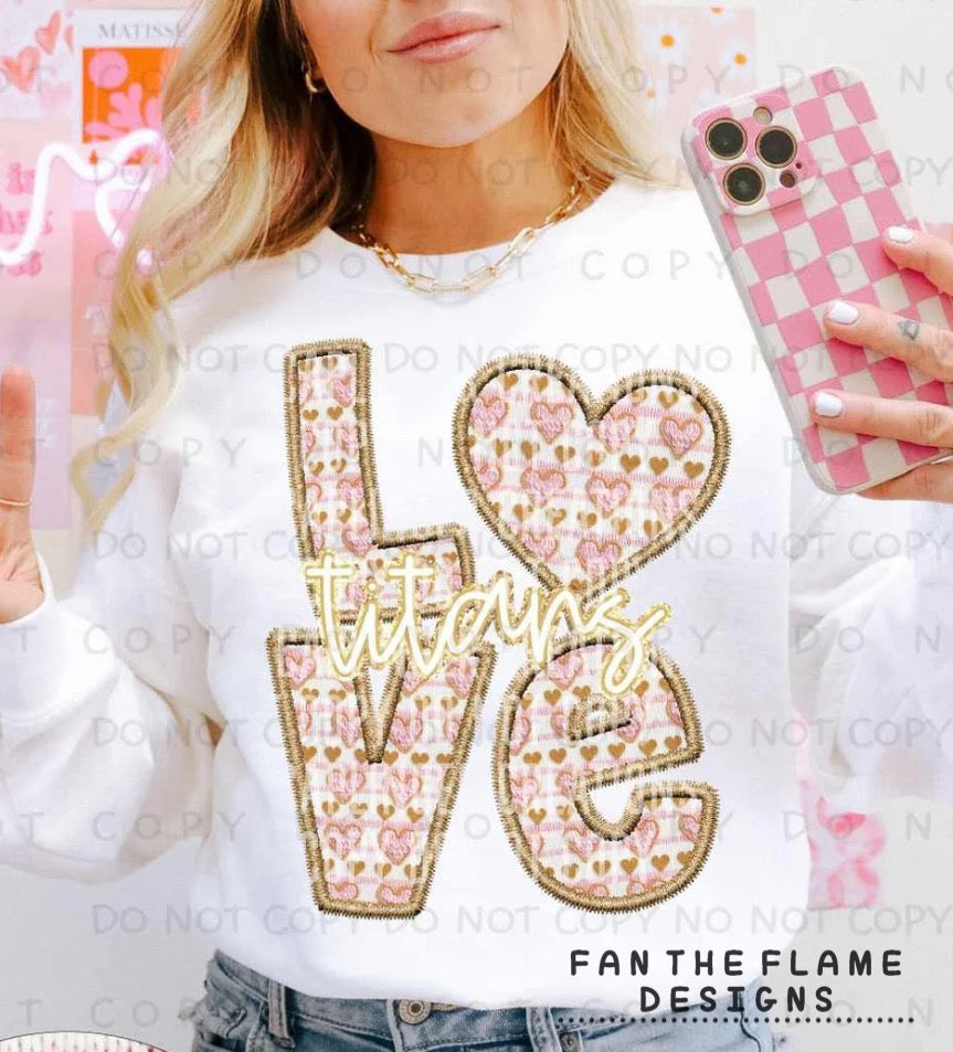 Love Teams tee/sweatshirt