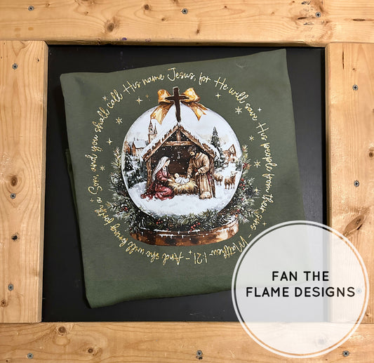 Vintage Christmas Night Globe Tee/Sweatshirt