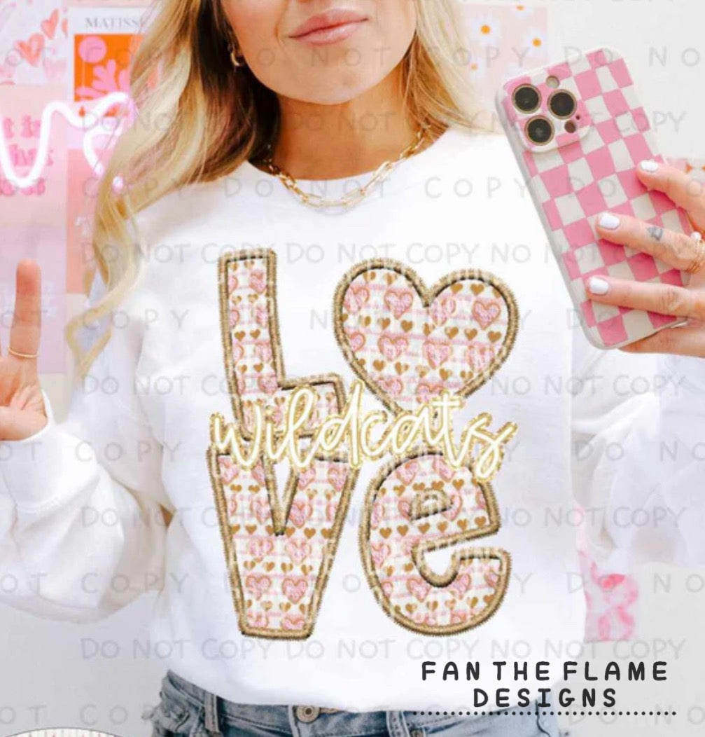 Love Teams tee/sweatshirt