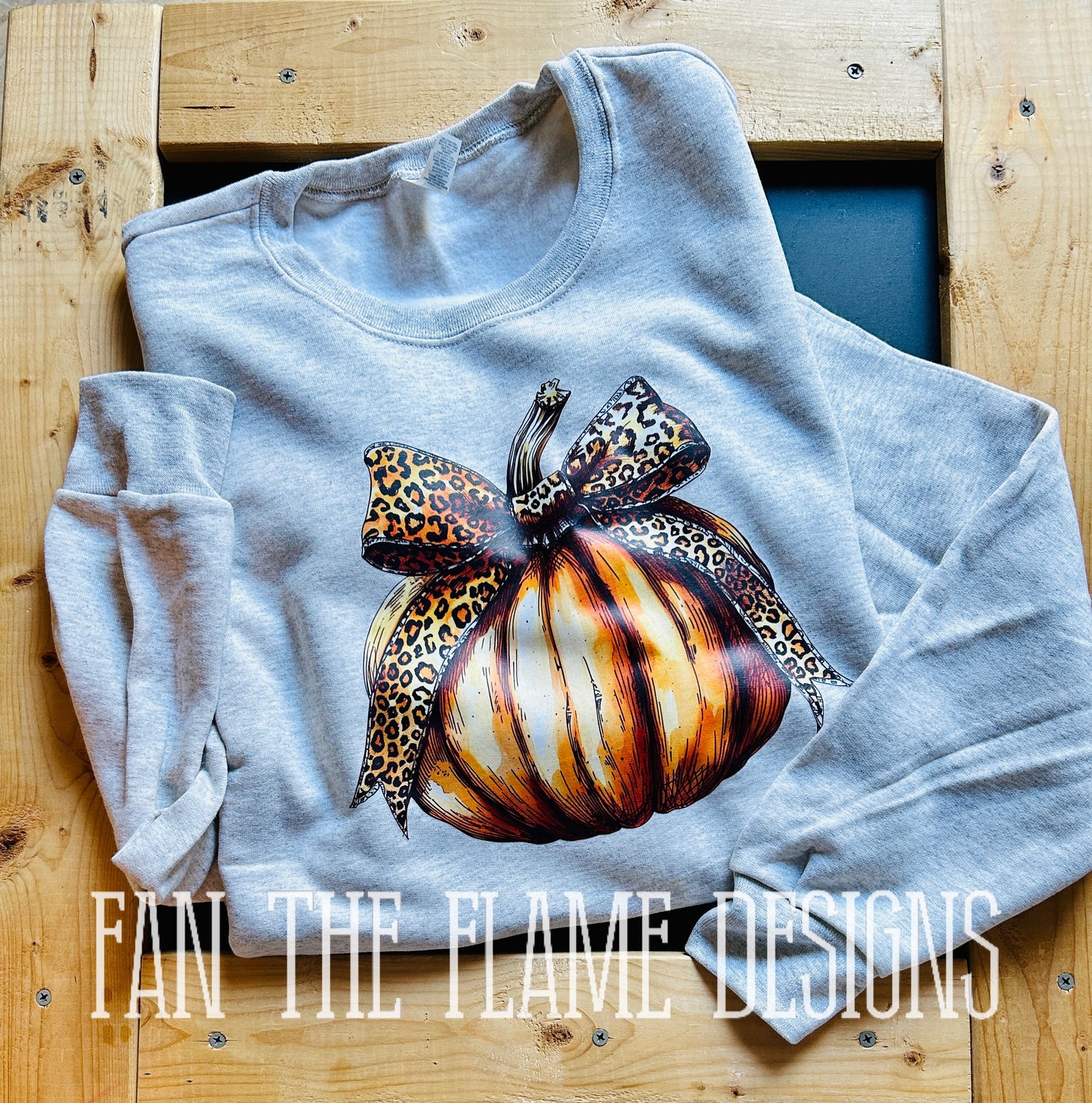 Orange pumkin leopard bow tee/sweatshirt
