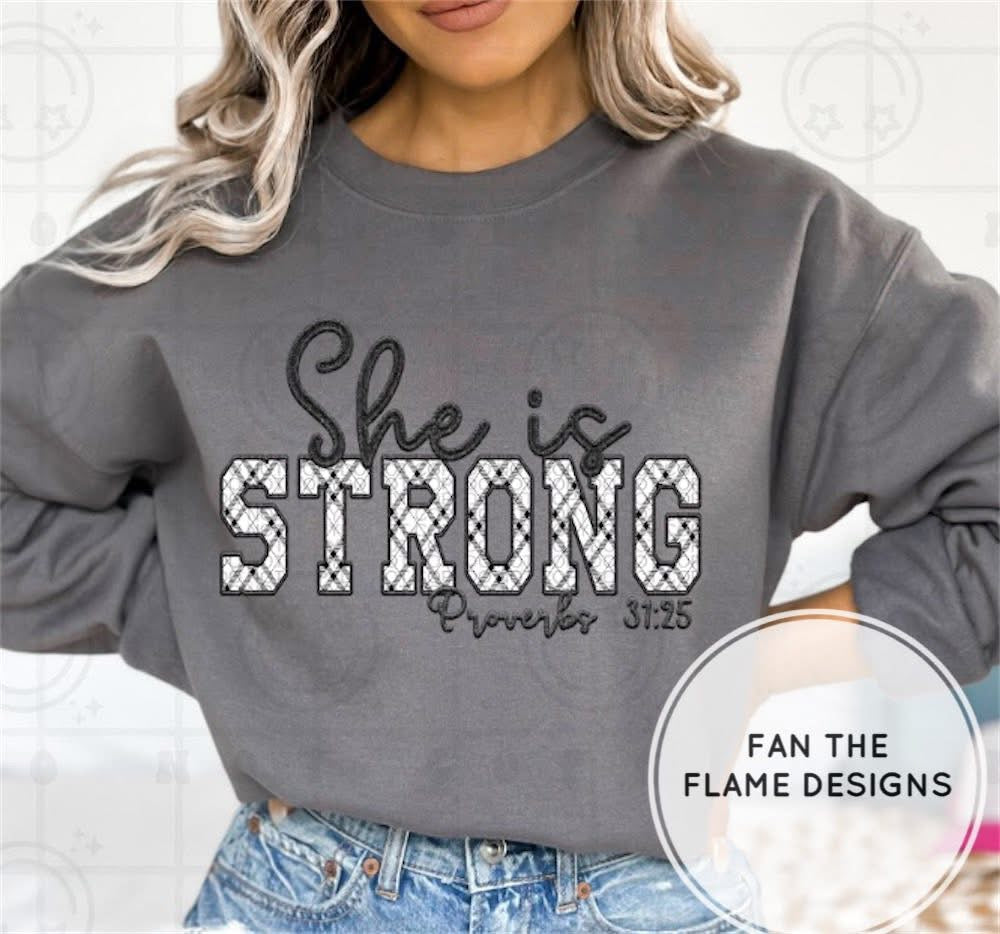 She is Strong Short/Long/Sweatshirt