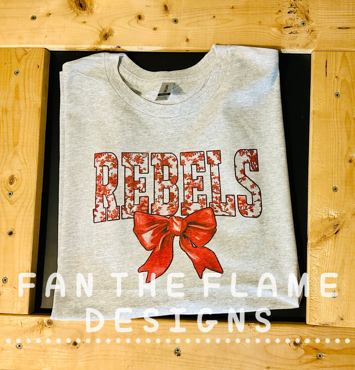 Rebels Toile with Bow tee/tank