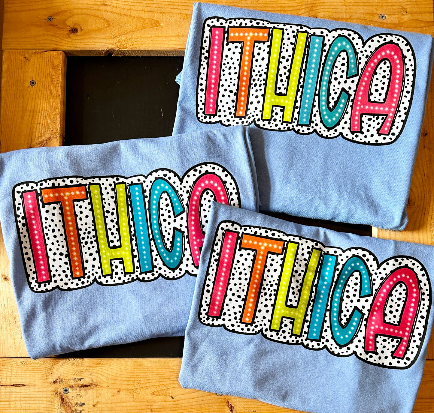 Ithica Colorful Dots tee/sweatshirt