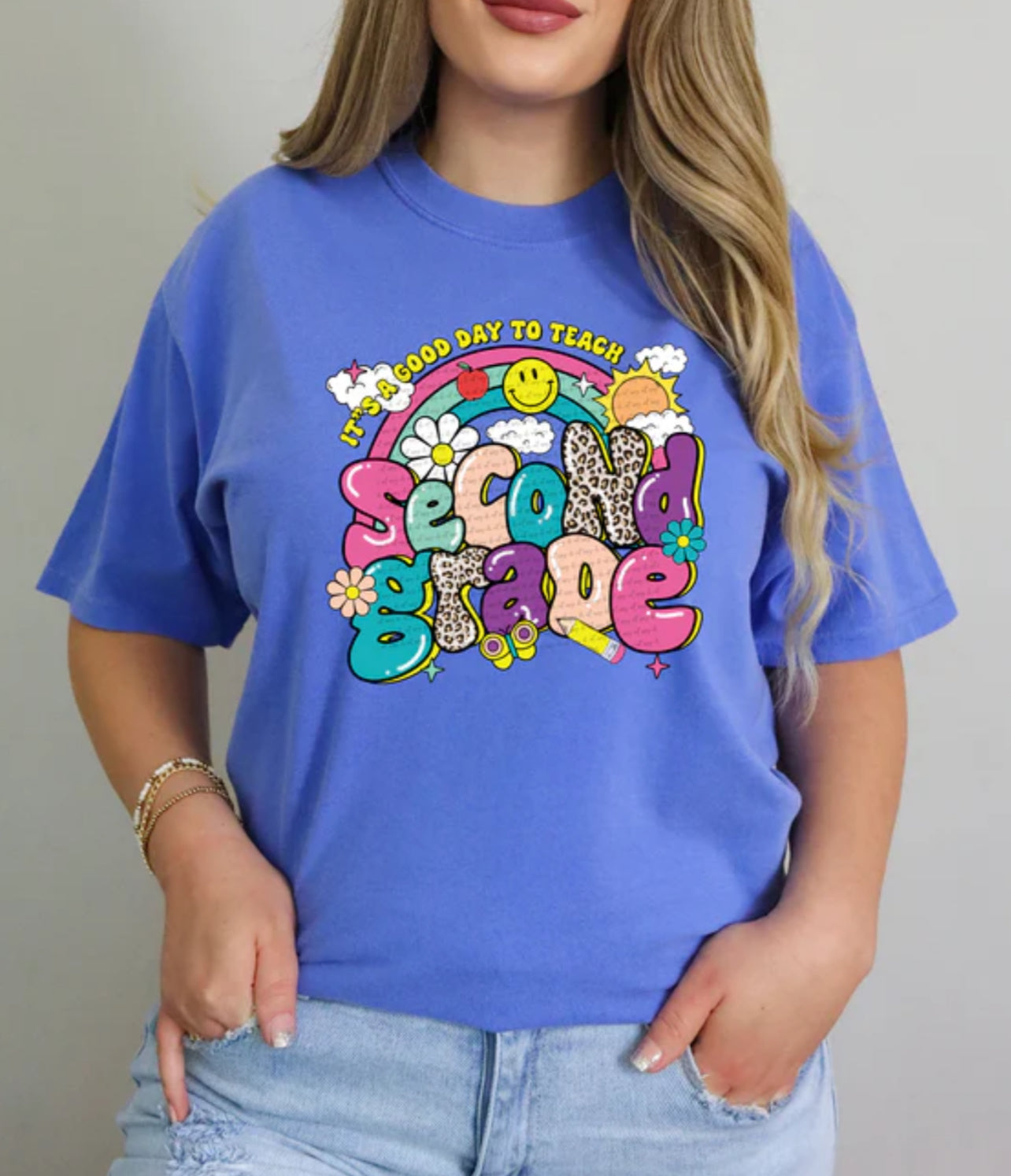 It’s a great day to teach retro rainbow tee/sweatshirt