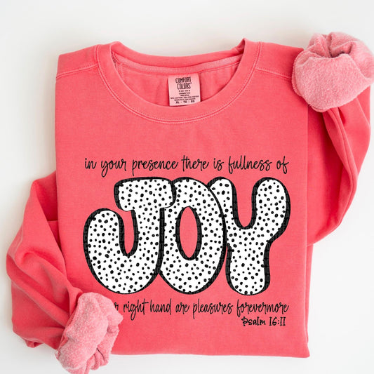 Joy tee/sweatshirt