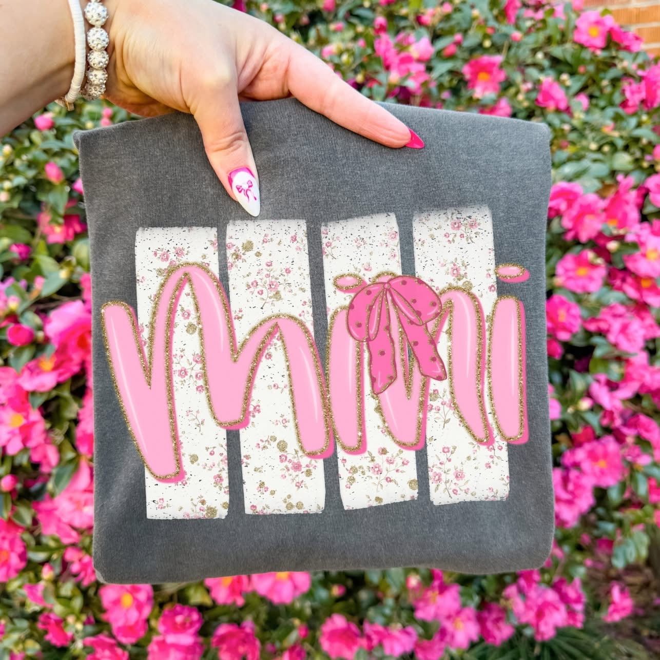 Floral Distressed Stripes Names with Glitter & Bow Coquette