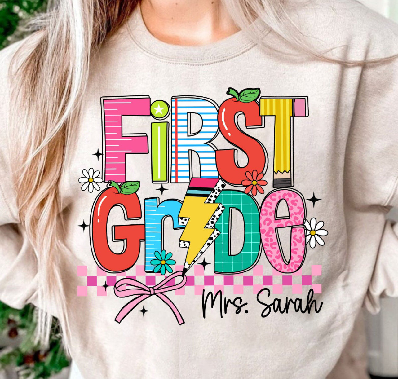 Personalized grade level tee/sweatshirt