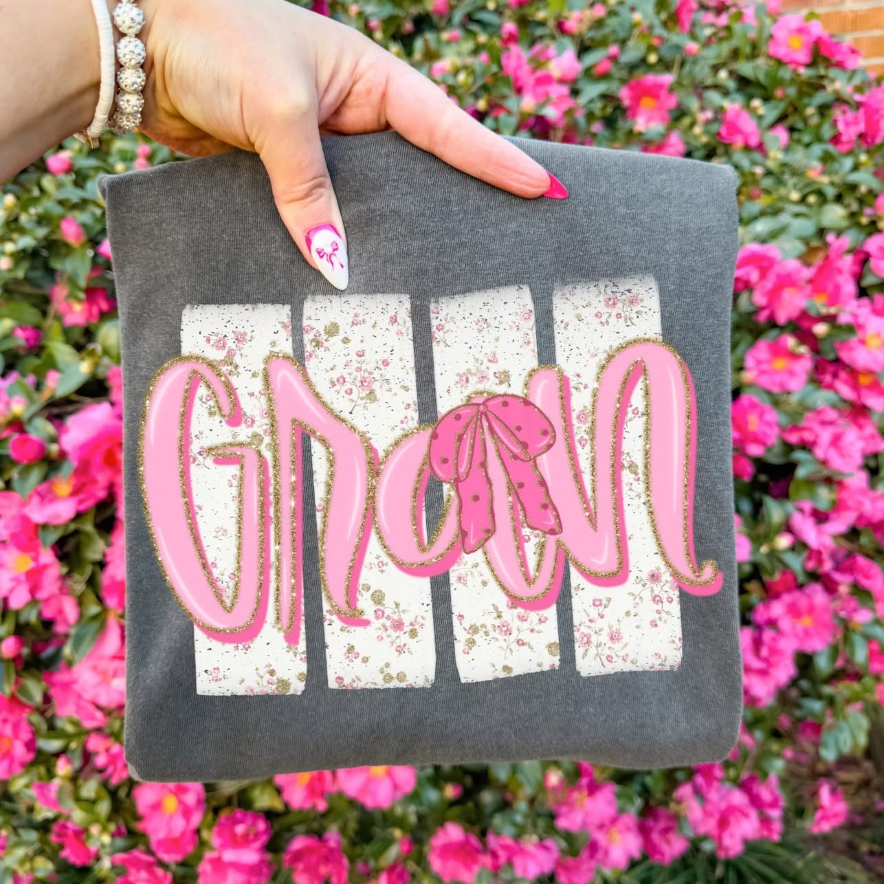 Floral Distressed Stripes Names with Glitter & Bow Coquette