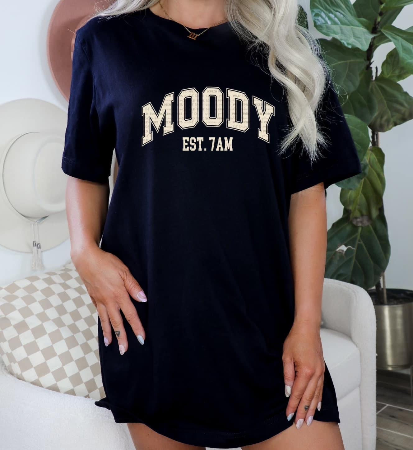 Moody Tee/Sweatshirt