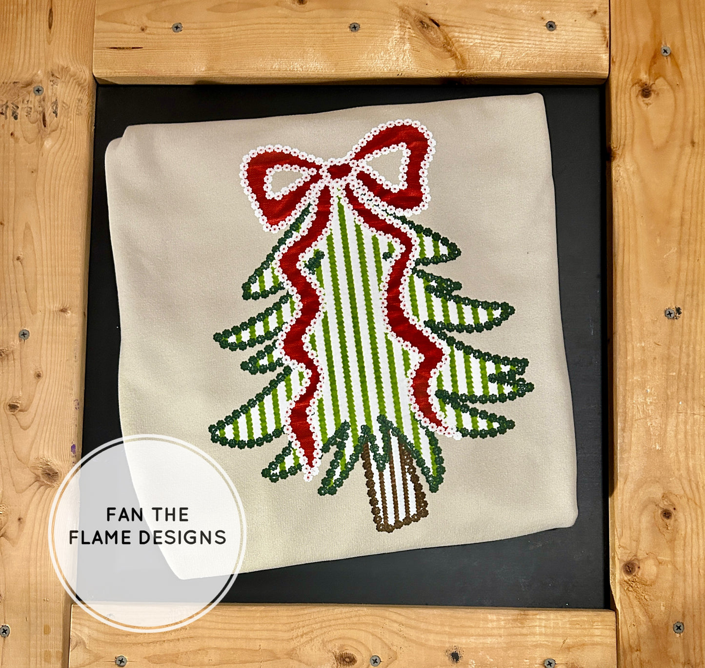 Seersucker Christmas Tree Short/Long/Sweatshirt