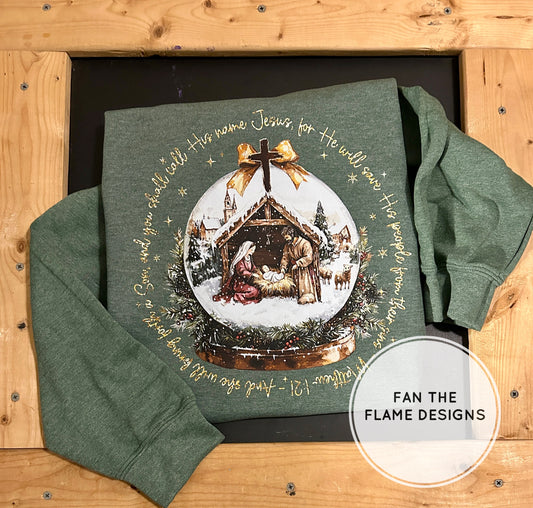 Vintage Christmas Night Globe Tee/Sweatshirt