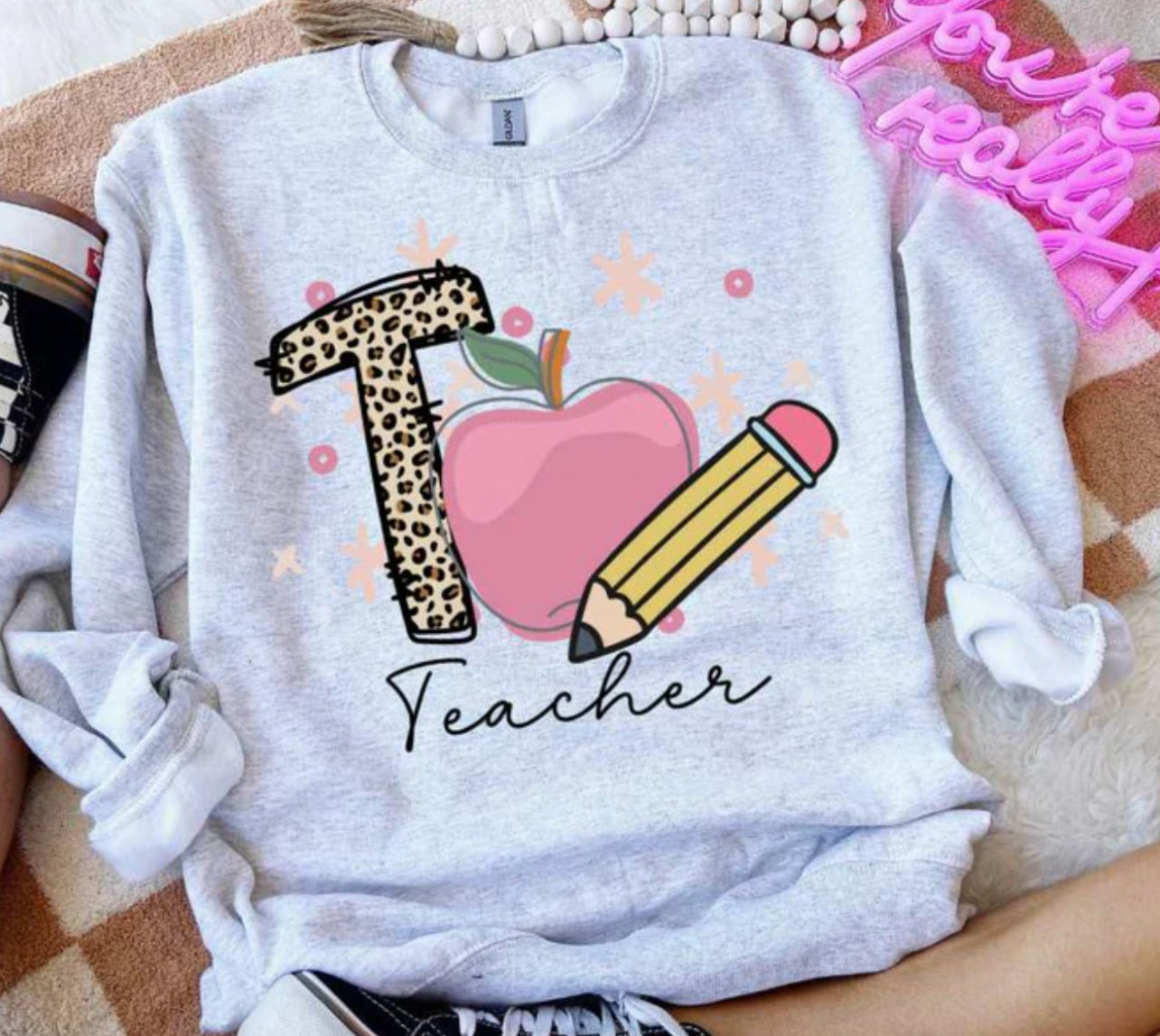 Teacher leopard apple pencil tee/sweatshirt