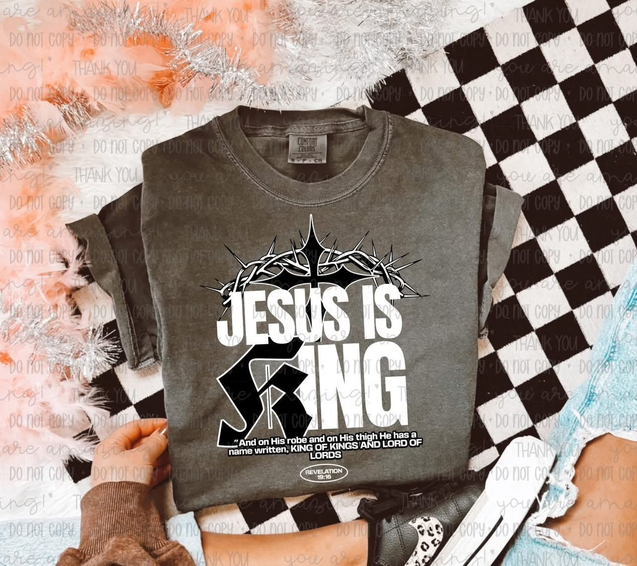 Jesus is King Tee/Sweatshirt
