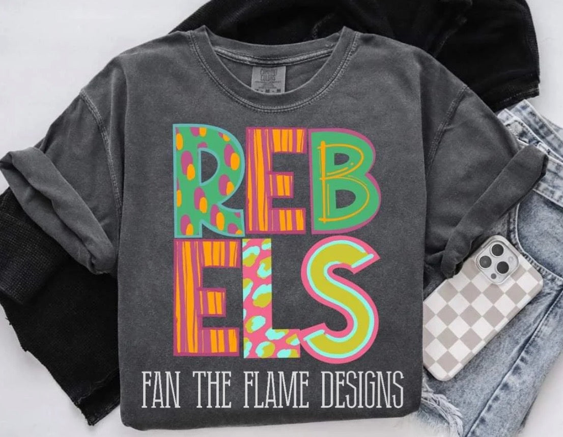 Rebels patterned font tee/sweatshirt