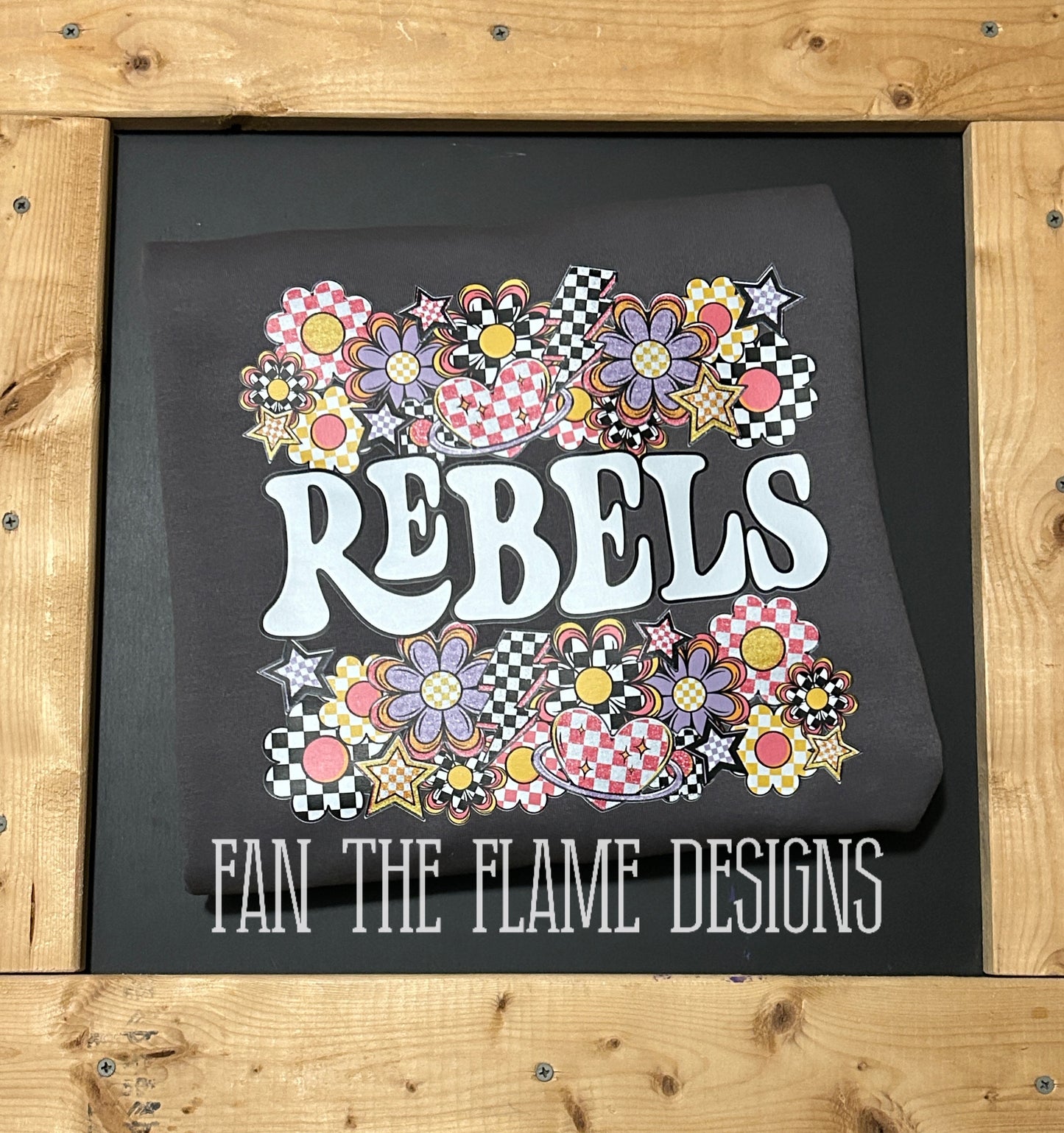 Rebels checkered florals tee/sweatshirt