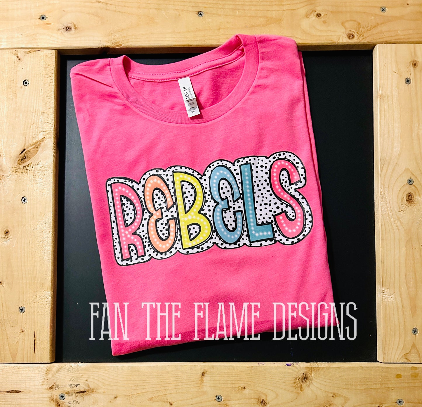 Colorful dotted team tee/sweatshirt