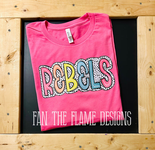 Rebels Colorful dotted team tee