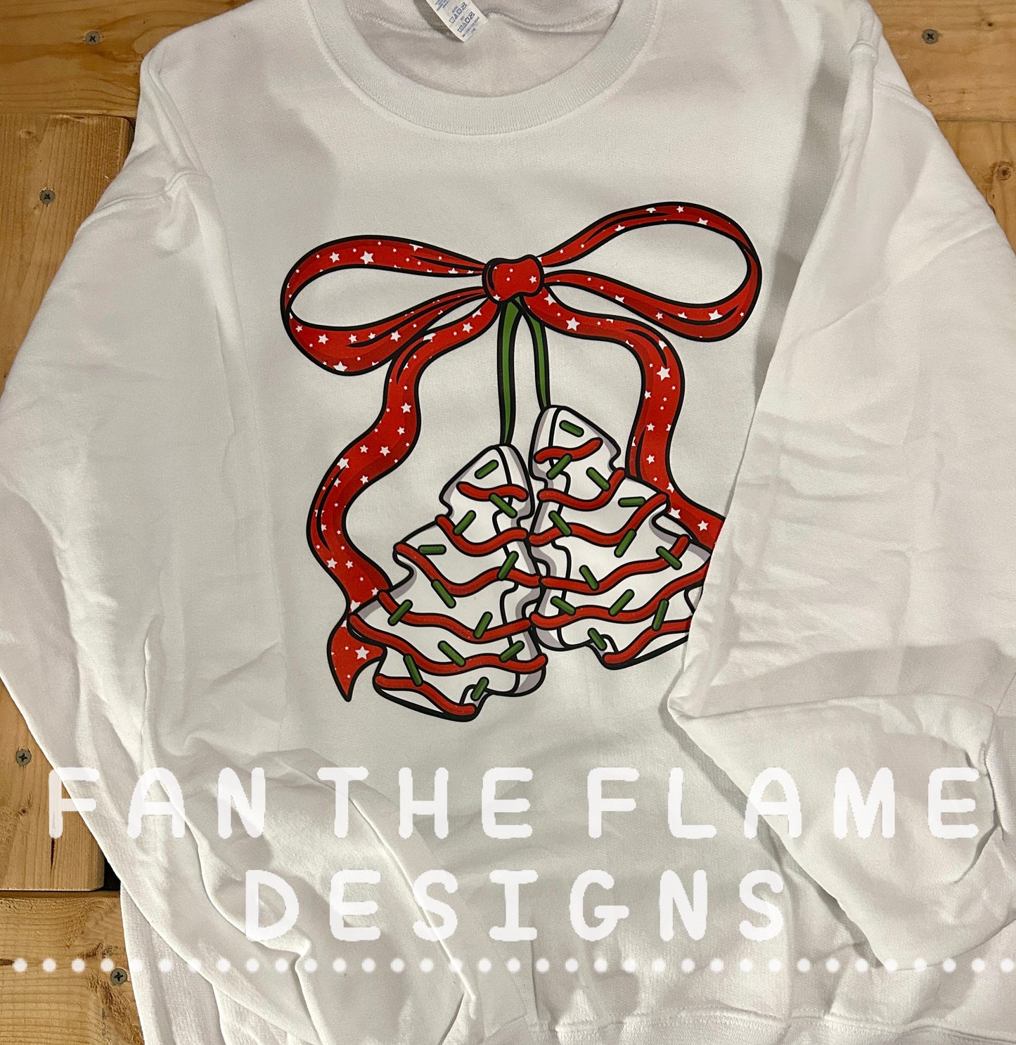 Red bow christmas cakes Tee/Sweatshirt