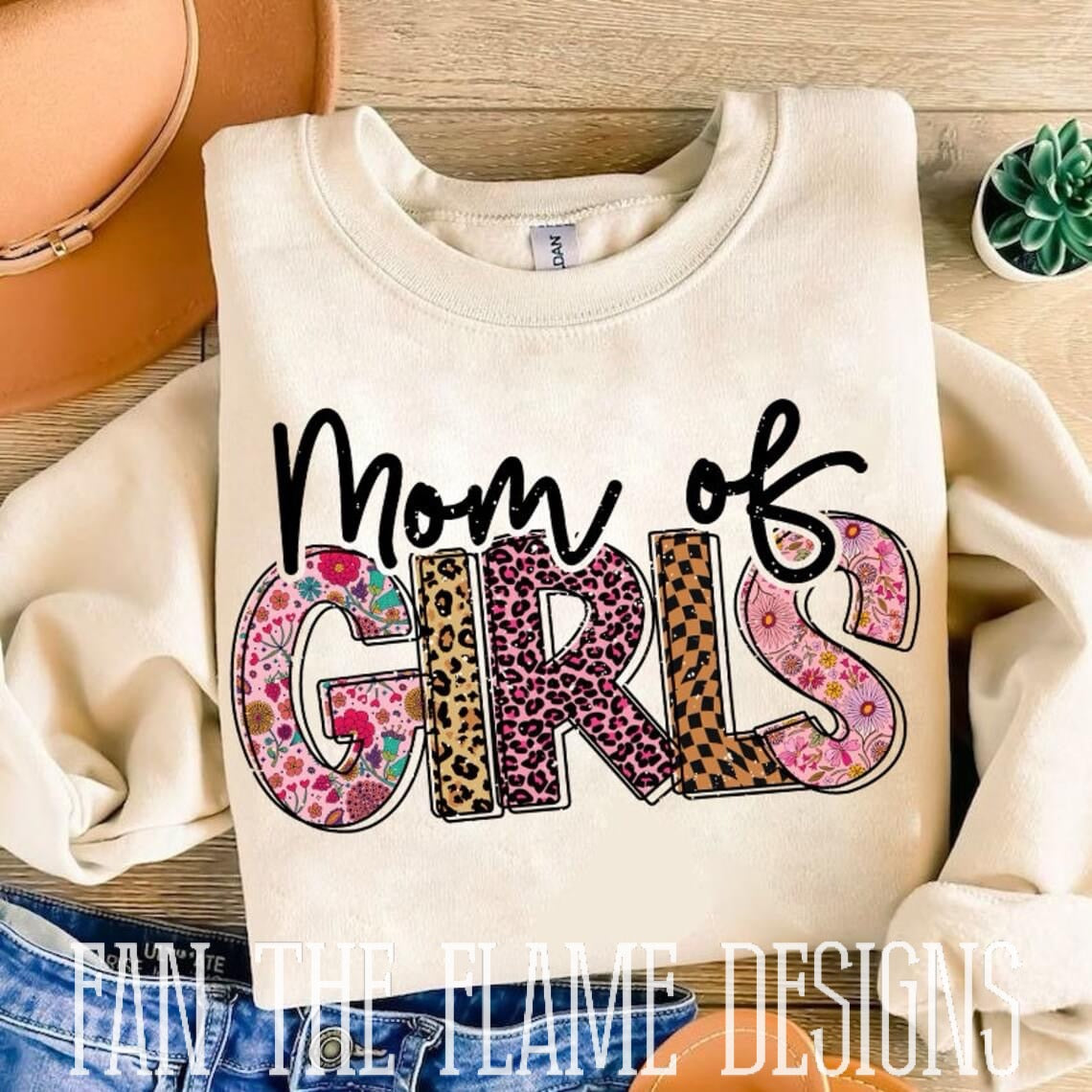 Mom of Girls Tee