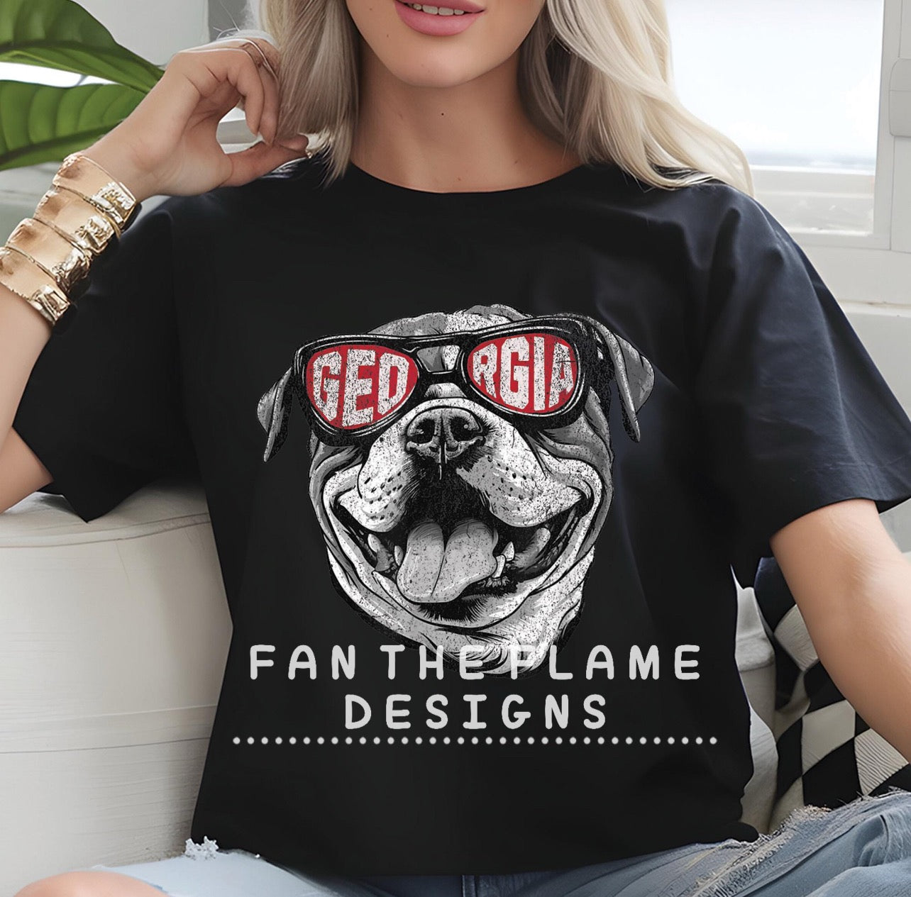 Dawg with shades Tee/Sweatshirt