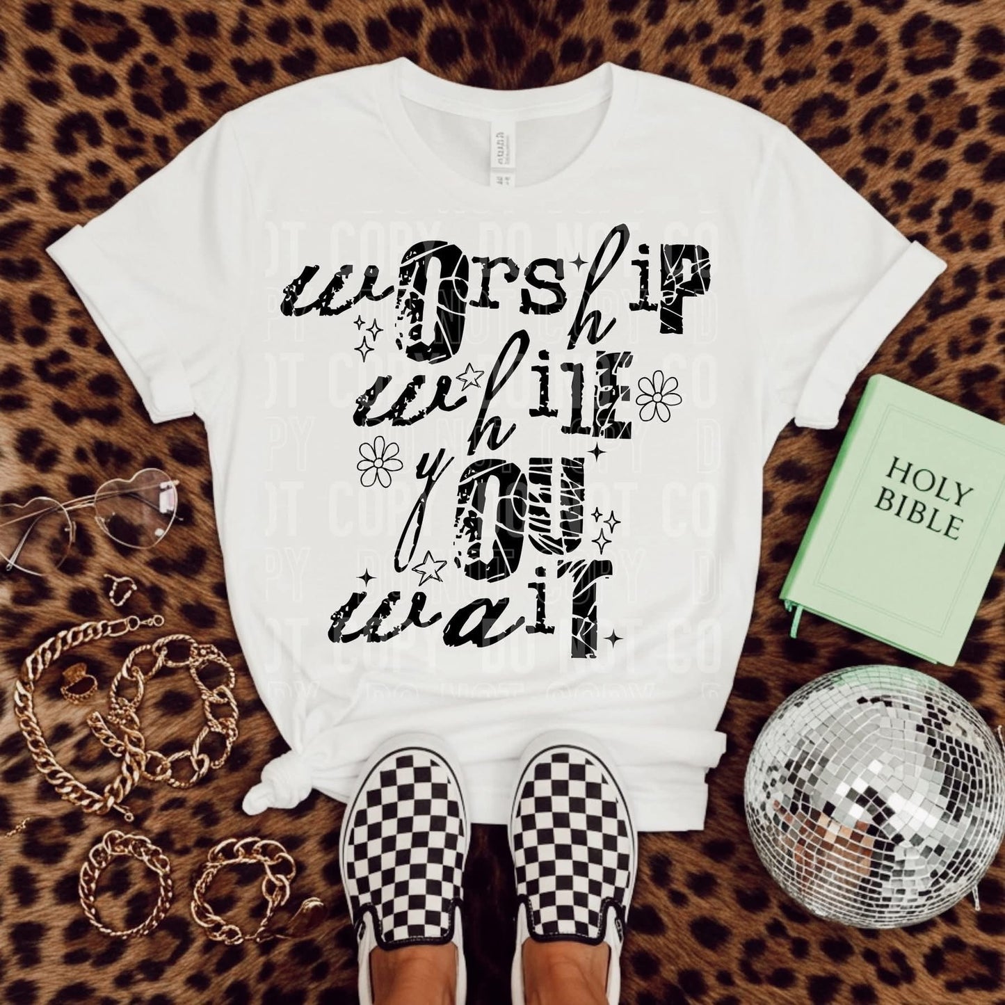 Worship while you wait Short Sleeve Tee