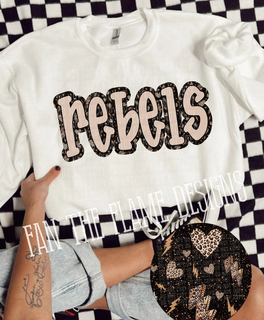 Rebels lightning bolt outline tee/sweatshirt